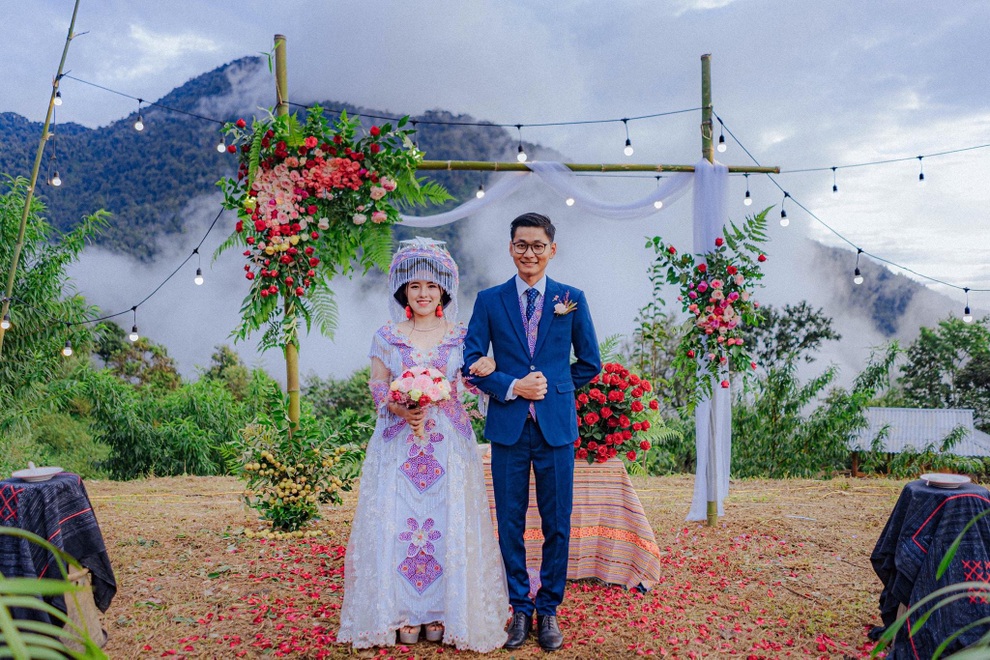 Tình yêu ngọt ngào, đám cưới ấn tượng của cô gái HMông và chú rể tại TPHCM - 6 Tình yêu ngọt ngào, đám cưới ấn tượng của cô gái HMông và chú rể tại TPHCM - 6