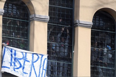 Tranh cãi việc Italia thả trùm mafia khét tiếng để ngăn Covid-19 lây lan