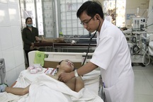 Ba mẹ con nhập viện do ngộ độc thịt cóc