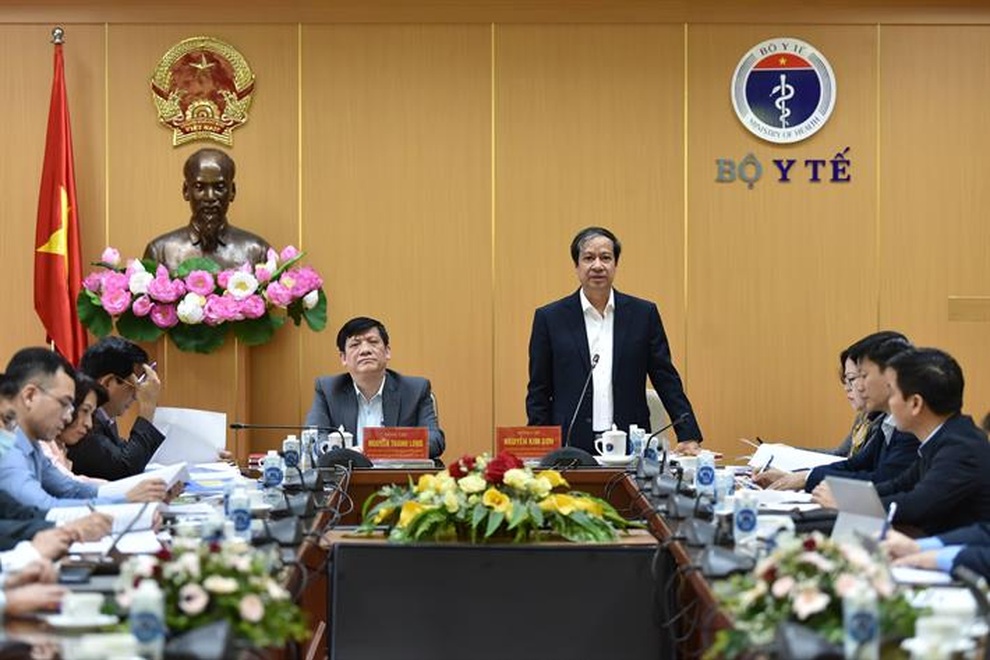 Bộ Y tế và Bộ Giáo dục cần phối hợp chặt chẽ để đưa học sinh trở lại trường - 1 Bộ Y tế và Bộ Giáo dục cần phối hợp chặt chẽ để đưa học sinh trở lại trường - 1
