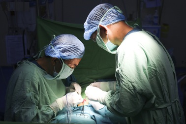 Bé trai 2 tuổi suy dinh dưỡng, nôn ói liên tục vì bệnh lý hiếm gặp