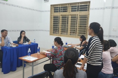 Vụ phụ huynh đòi minh bạch tài chính: Giáng chức hiệu trưởng làm hiệu phó