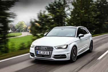 Câu trả lời của Audi đối với Mercedes A45 AMG