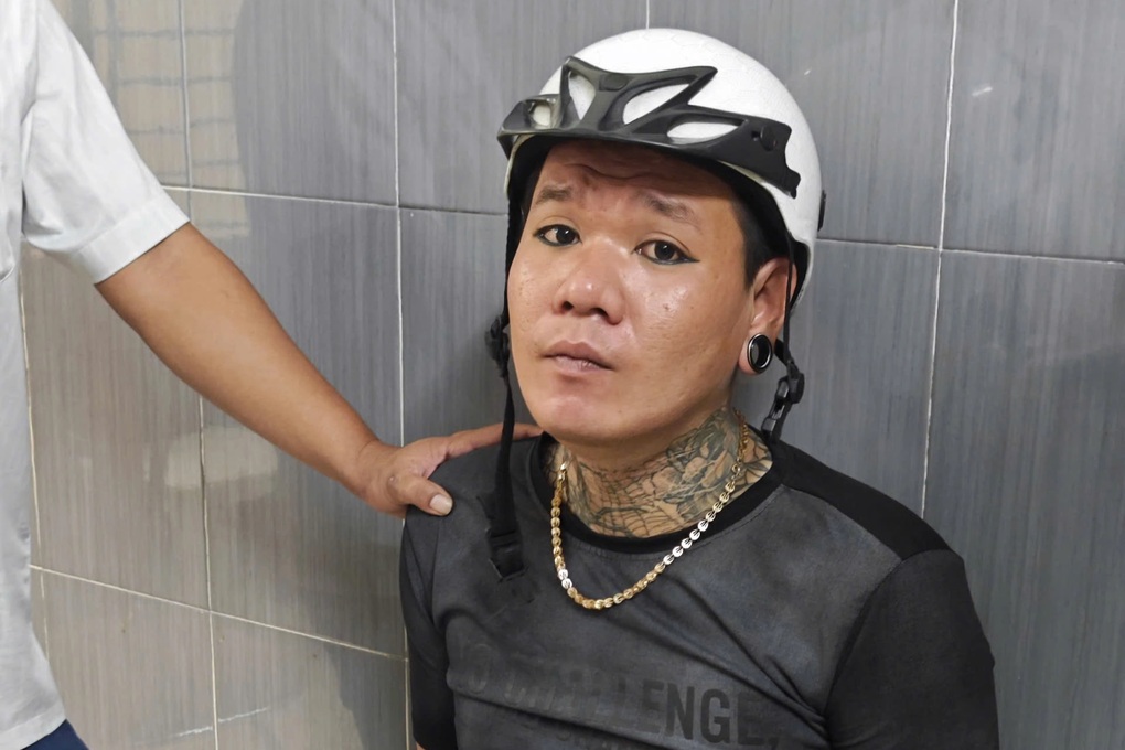 Tạm giữ hình sự nam thanh niên đâm chết nữ chủ quán cà phê - 1 Tạm giữ hình sự nam thanh niên đâm chết nữ chủ quán cà phê - 1