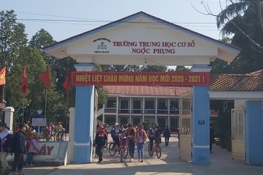 Các nhà trường làm gì để có thưởng Tết cho giáo viên?