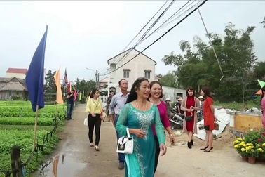 Tưng bừng lễ hội cầu bông Trà Quế