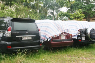 “Cấm” ủy quyền sử dụng xe ngoại giao để chống bán “chui”