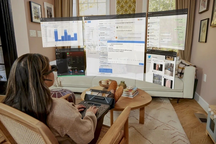 Điểm tuần: Laptop không màn hình lên kệ, giá Bitcoin tăng cao