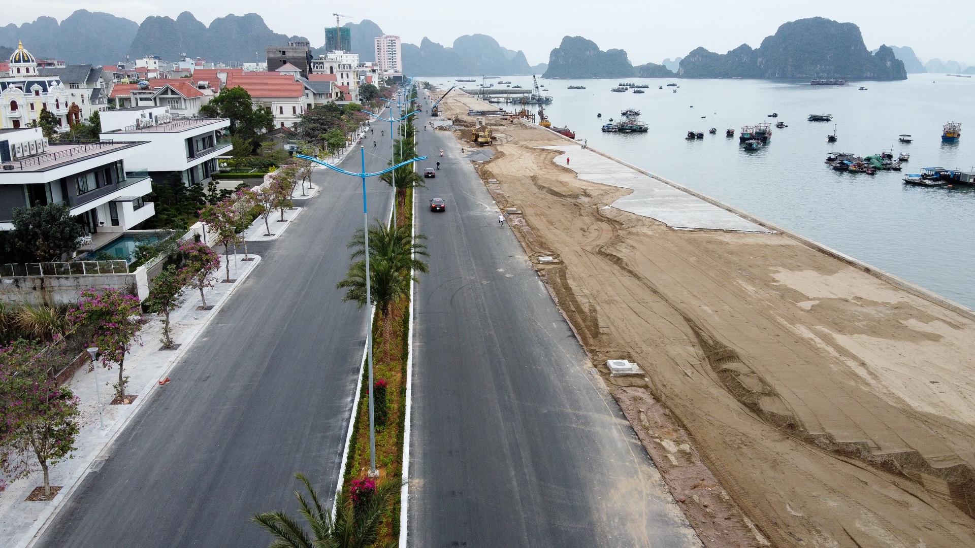 Mãn nhãn với loạt biệt thự xanh tại phố nhà giàu ven biển Hạ Long - 14 Mãn nhãn với loạt biệt thự xanh tại phố nhà giàu ven biển Hạ Long - 14
