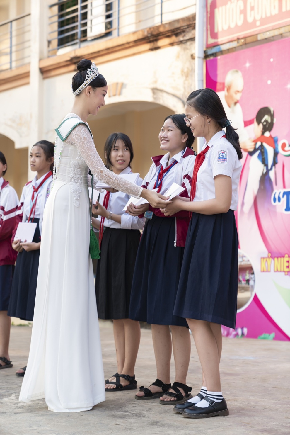 Nhan sắc hai Á khôi Hoa khôi Du lịch Việt Nam sau một năm đăng quang - 10 Nhan sắc hai Á khôi Hoa khôi Du lịch Việt Nam sau một năm đăng quang - 10