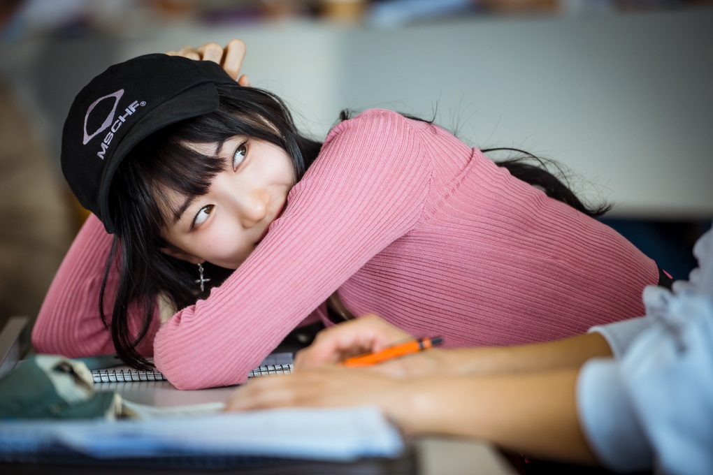 Suzy ăn mặc vừa gợi cảm, vừa cá tính trong phim Doona - 8 Suzy ăn mặc vừa gợi cảm, vừa cá tính trong phim Doona - 8