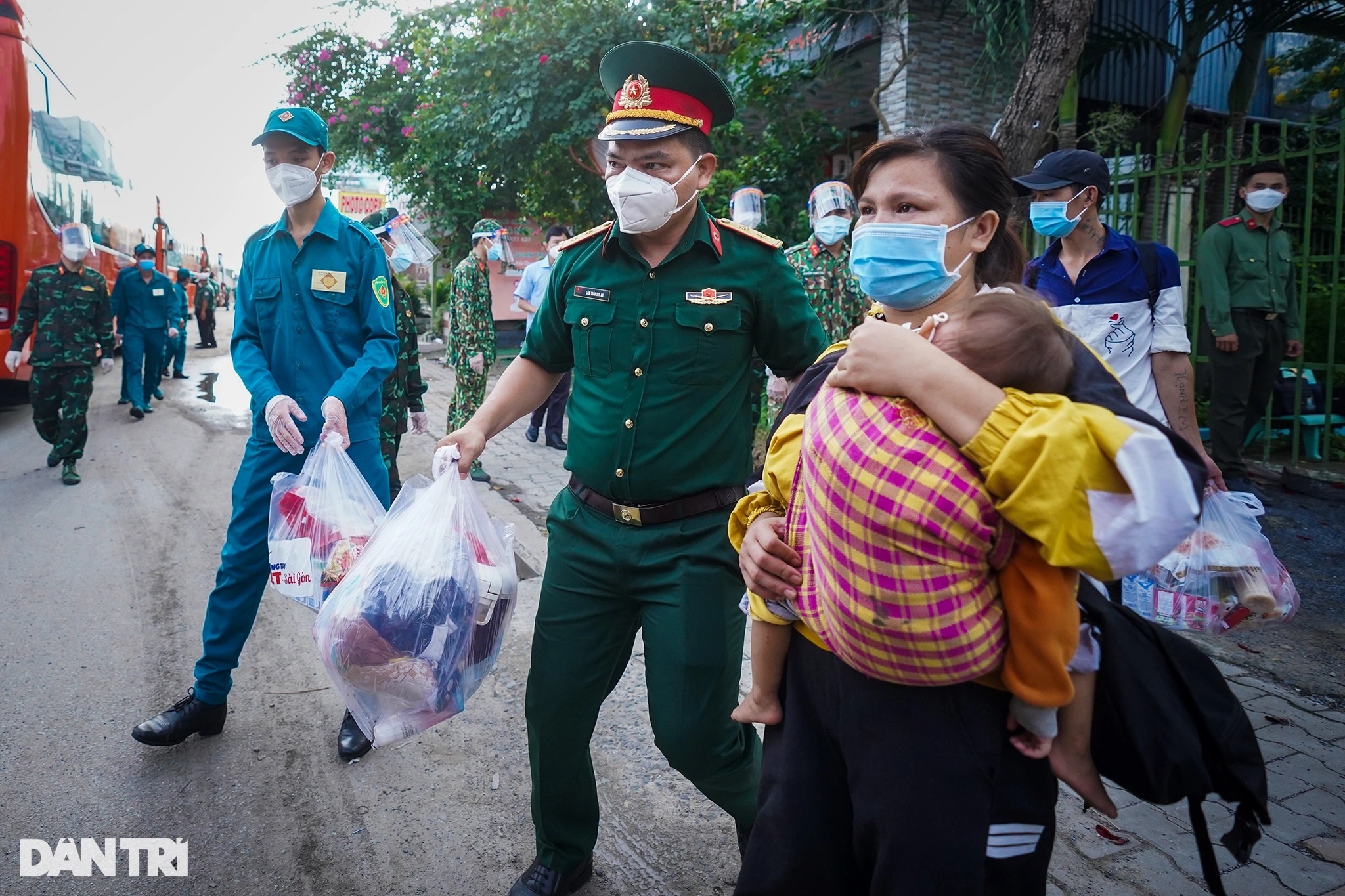 TPHCM hỗ trợ đồng bào thiểu số ở Tây Nguyên về với cái nương, cái rẫy - 9 TPHCM hỗ trợ đồng bào thiểu số ở Tây Nguyên về với cái nương, cái rẫy - 9