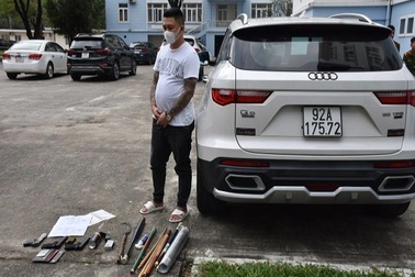 Triệt xóa nhóm đối tượng cho vay nặng lãi sử dụng vũ khí "nóng"