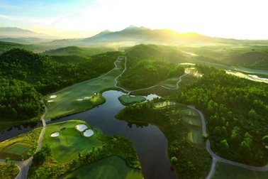 Ba Na Hills Golf Club lần thứ ba liên tiếp nhận giải thưởng “Sân Golf tốt nhất Việt Nam”