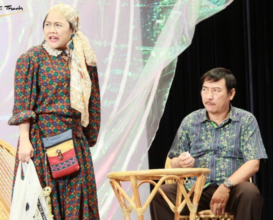 Nghệ sĩ Ái Như ngã chấn thương cột sống - 3 Nghệ sĩ Ái Như ngã chấn thương cột sống - 3