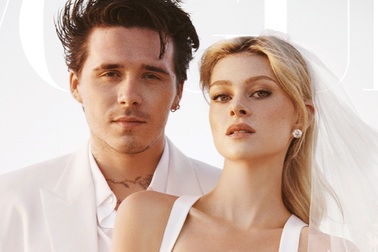 Nhân vật hậu thuẫn Brooklyn Beckham trong cuộc chiến chống lại gia đình