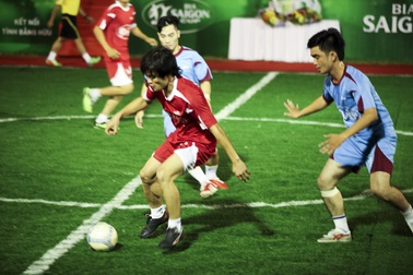Giải bóng đá Cúp Bia Sài Gòn 2015: Hấp dẫn ngay từ những ngày đầu