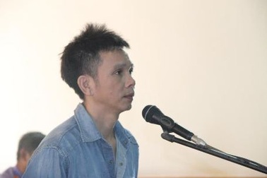 Nhận 40 triệu đồng tiền công mang gần 4kg ma túy về Việt Nam