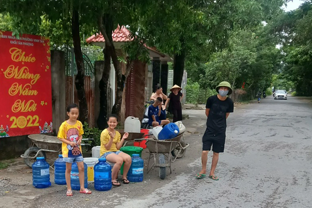Vụ nước sạch đổi màu: Chưa tìm được nguyên nhân - 2 Vụ nước sạch đổi màu: Chưa tìm được nguyên nhân - 2