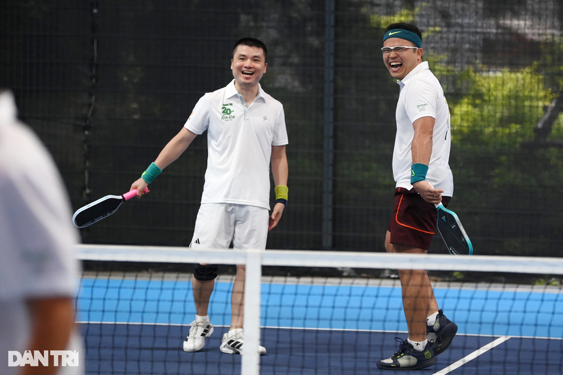 Giằng co kịch tính các trận đấu pickleball Dân trí 20 năm - Rực rỡ ngày mới - 9 Giằng co kịch tính các trận đấu pickleball Dân trí 20 năm - Rực rỡ ngày mới - 9
