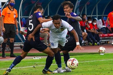 Thắng đậm Lào, Campuchia sẵn sàng cho trận đấu với tuyển Việt Nam