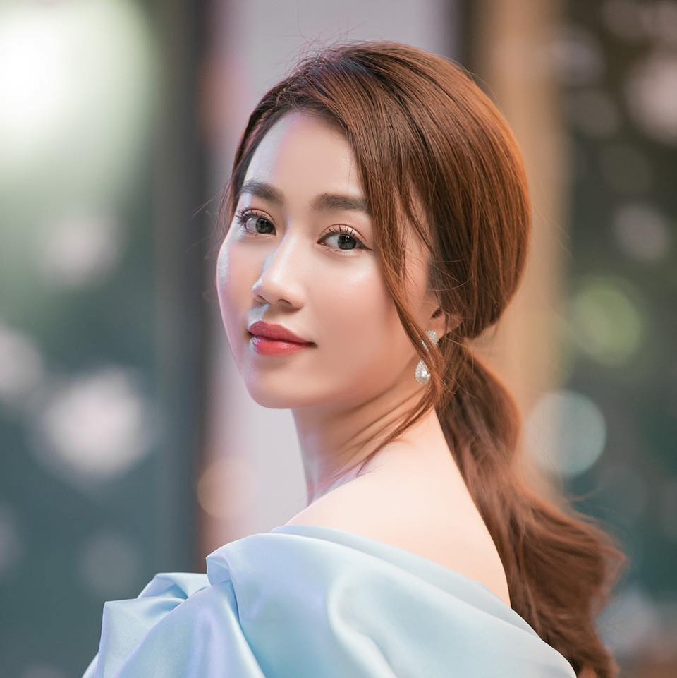 Bạn gái tiền đạo Tiến Linh khoe dáng trên bãi biển sau kỳ nghỉ vì dịch - 10 Bạn gái tiền đạo Tiến Linh khoe dáng trên bãi biển sau kỳ nghỉ vì dịch - 10