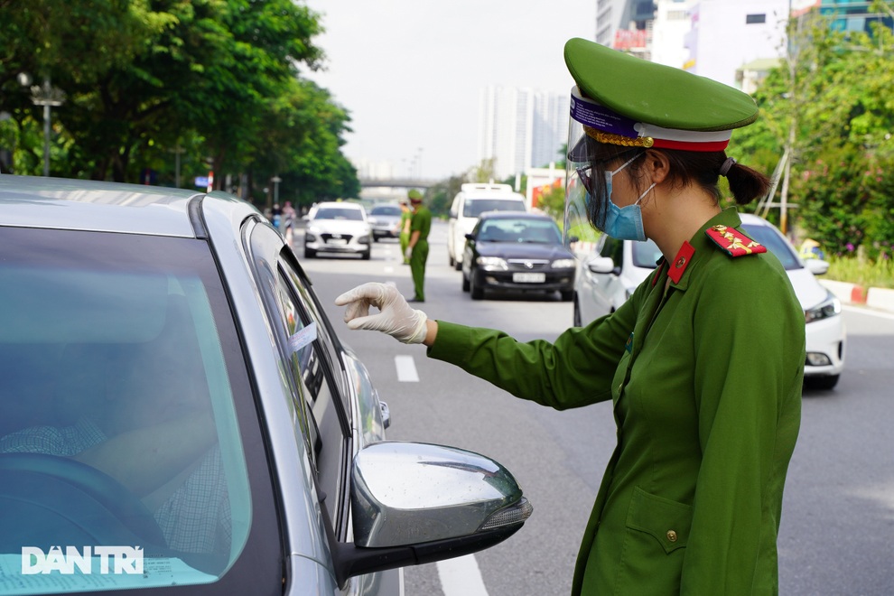Tổ công tác đặc biệt đón lõng, bắt hàng loạt phương tiện né chốt kiểm dịch - 3 Tổ công tác đặc biệt đón lõng, bắt hàng loạt phương tiện né chốt kiểm dịch - 3
