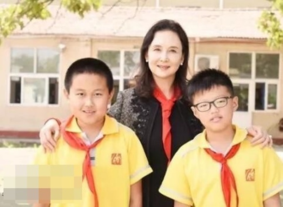 Hằng Nga Khâu Bội Ninh: Nghệ sĩ bí ẩn nhất đoàn phim Tây Du Ký - 4 Hằng Nga Khâu Bội Ninh: Nghệ sĩ bí ẩn nhất đoàn phim Tây Du Ký - 4