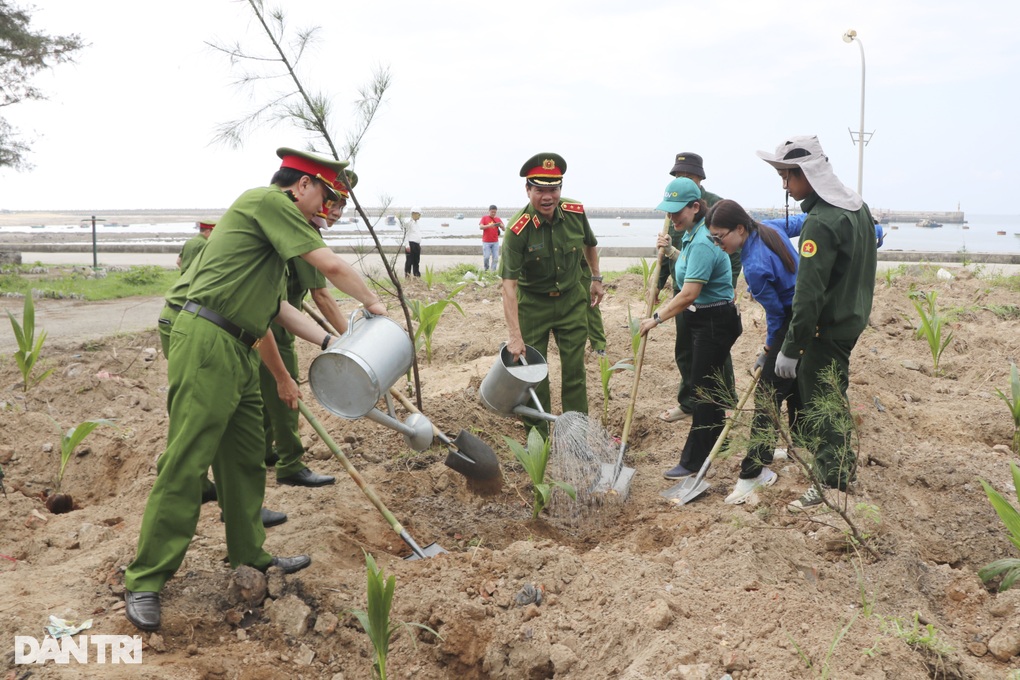 Phát động bảo vệ môi trường, đa dạng sinh học ở đảo Bạch Long Vĩ - 5