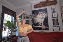 Cô gái công bố video nội soi trong quá trình nuốt kiếm dài 46cm gây sốt