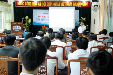 Tập huấn nghiệp vụ tuyên truyền an ninh - quốc phòng cho phóng viên