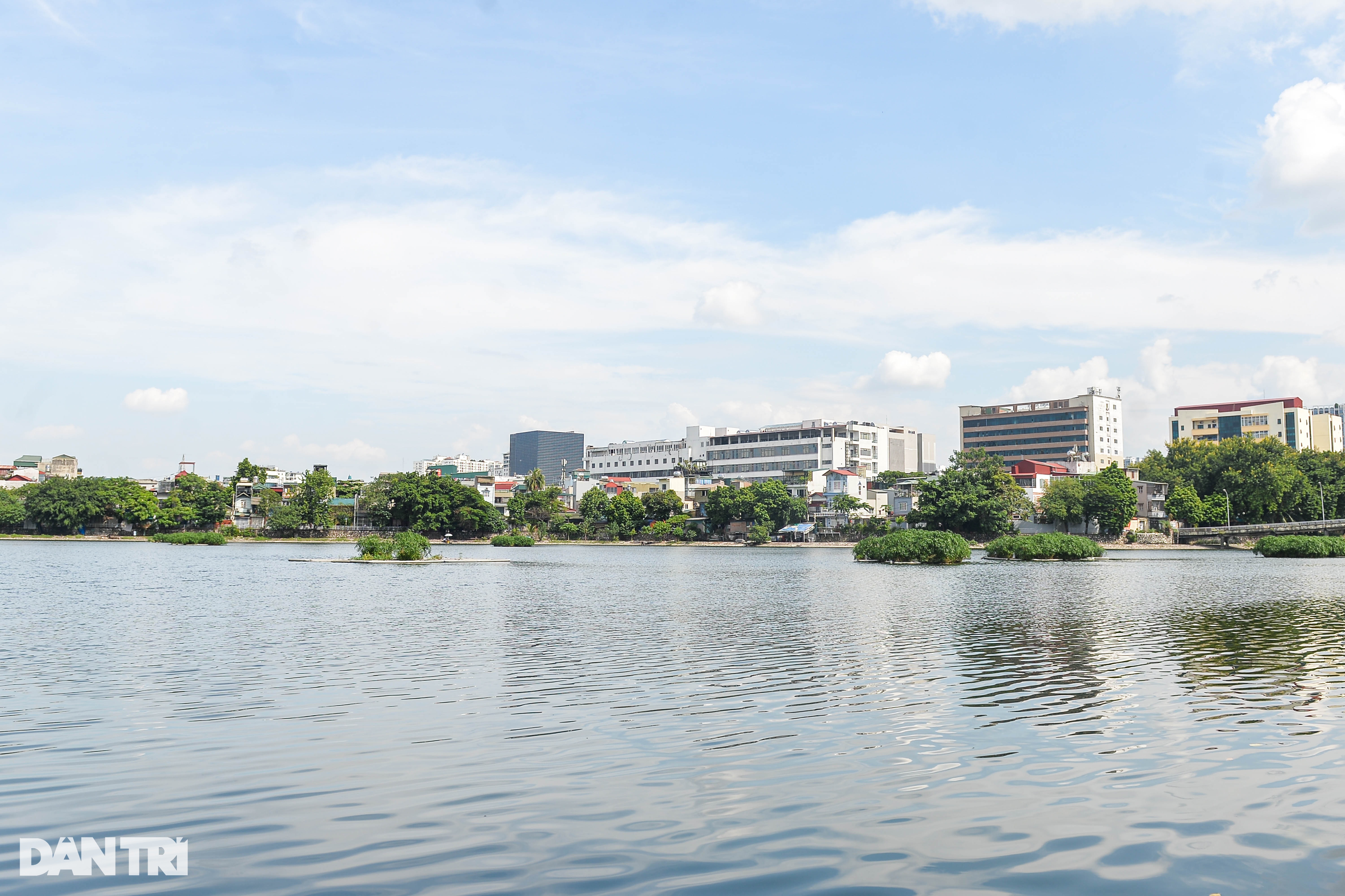 Hiện trạng Công viên Tuổi trẻ sau hơn 3 tháng tháo dỡ công trình vi phạm - 3 Hiện trạng Công viên Tuổi trẻ sau hơn 3 tháng tháo dỡ công trình vi phạm - 3