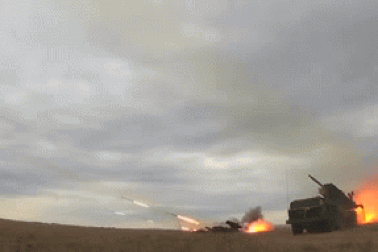 Những màn khai hỏa tên lửa ấn tượng trong cuộc tập trận lớn chưa từng có của Nga