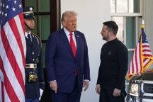 Ông Zelensky và ông Trump cân nhắc một "siêu thỏa thuận" trao đổi vũ khí