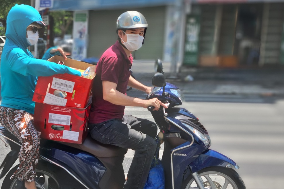 Đường phố Đà Nẵng ngày thứ 7 thi hành lệnh ai ở đâu ở yên đó - 9 Đường phố Đà Nẵng ngày thứ 7 thi hành lệnh ai ở đâu ở yên đó - 9