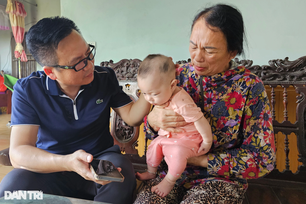 Chuyện buồn của người mẹ trẻ đơn thân từ chối điều trị ung thư để sinh con - 8 Chuyện buồn của người mẹ trẻ đơn thân từ chối điều trị ung thư để sinh con - 8