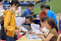 Dùng tiền bảo hiểm thất nghiệp để hỗ trợ người lao động trước khi mất việc?