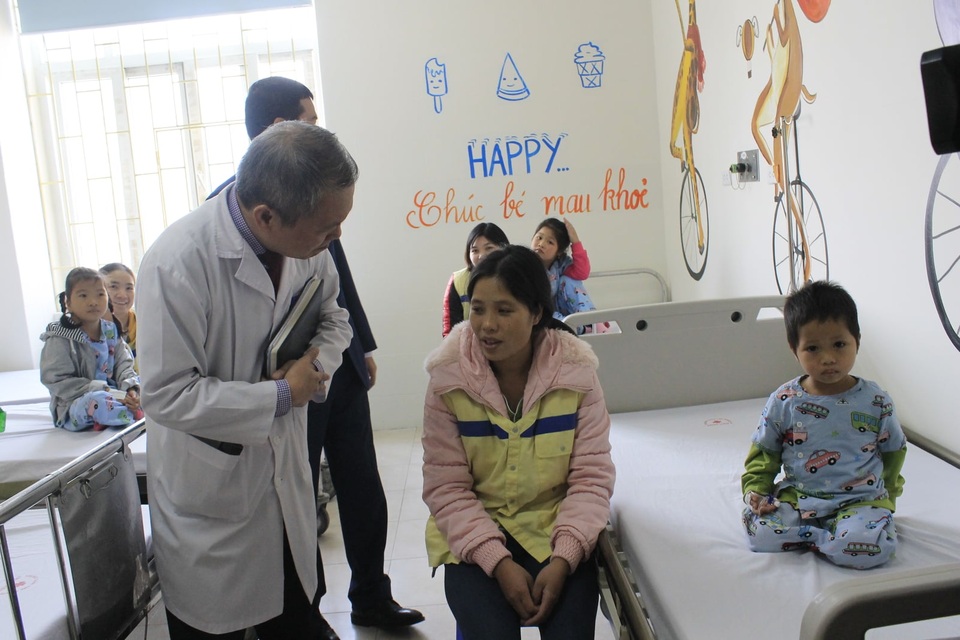 Lần đầu tiên có khoa Tim mạch trẻ em tại bệnh viện đa khoa - 2 Lần đầu tiên có khoa Tim mạch trẻ em tại bệnh viện đa khoa - 2