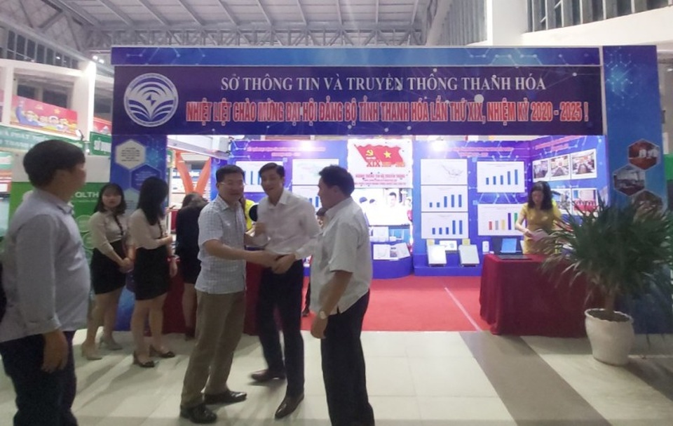Khai mạc Hội chợ - Triển lãm thành tựu kinh tế - xã hội tỉnh Thanh Hóa giai đoạn 2015-2020 - 3 Khai mạc Hội chợ - Triển lãm thành tựu kinh tế - xã hội tỉnh Thanh Hóa giai đoạn 2015-2020 - 3