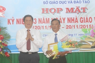 Cần Thơ: Vinh danh các tập thể cá nhân trong lễ kỉ niệm ngày nhà giáo Việt Nam