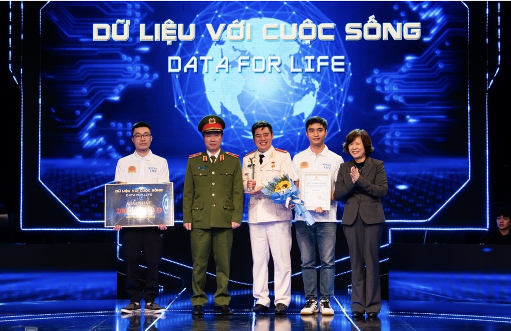 Cơ sở dữ liệu sẽ là kim cương khi trở thành giải pháp phục vụ cuộc sống - 1 Cơ sở dữ liệu sẽ là kim cương khi trở thành giải pháp phục vụ cuộc sống - 1