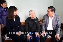 Tặng quà tới 147.406 lượt người có công dịp Tết Nguyên đán