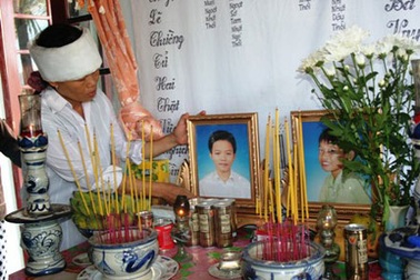 Nhiều nghi vấn quanh vụ 2 anh em tử vong sau truyền dịch