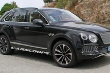 Rolls-Royce nói "Không" với xe hybrid, Bentley hứng thú với hybrid sạc điện