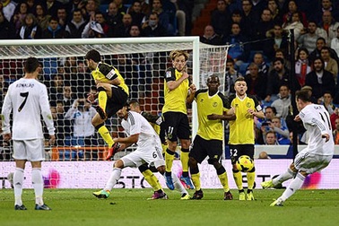 C.Ronaldo chủ động nhường cho Bale tỏa sáng 