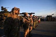 Mỹ từ chối tham gia, châu Âu khó đưa quân tới Ukraine