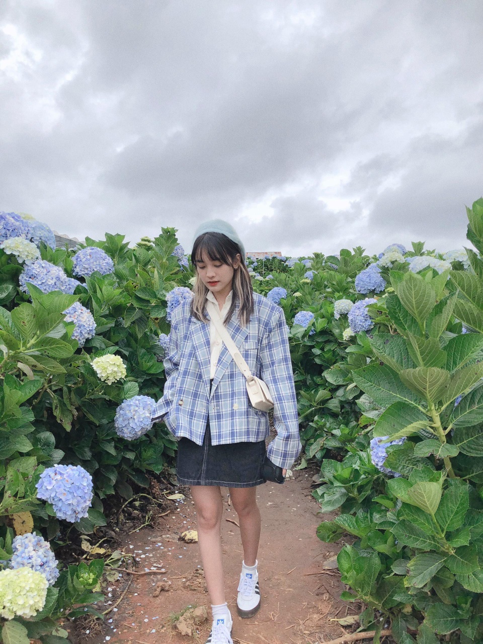 Giải mã sức hút triệu view của cô nàng du học sinh Trung Quốc - 5 Giải mã sức hút triệu view của cô nàng du học sinh Trung Quốc - 5