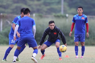 HLV Hữu Thắng mổ băng “soi” sức mạnh của Indonesia