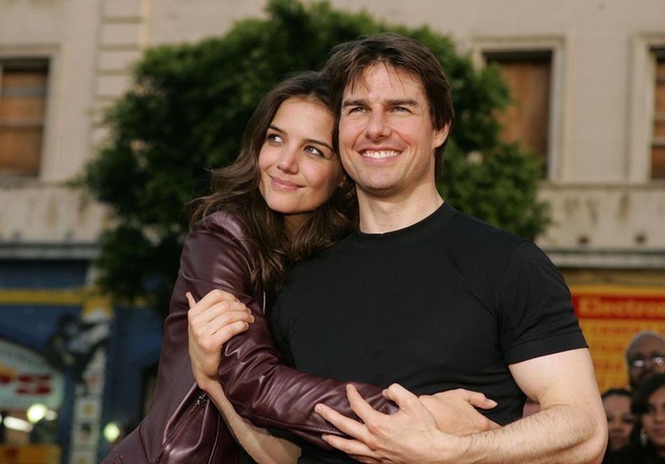 Katie Holmes sau một cuộc hôn nhân đổ vỡ và hai mối tình chóng vánh - 4 Katie Holmes sau một cuộc hôn nhân đổ vỡ và hai mối tình chóng vánh - 4