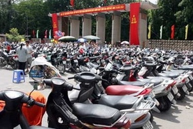 Giá trông giữ xe ở Hà Nội cao gấp 5 lần quy định 